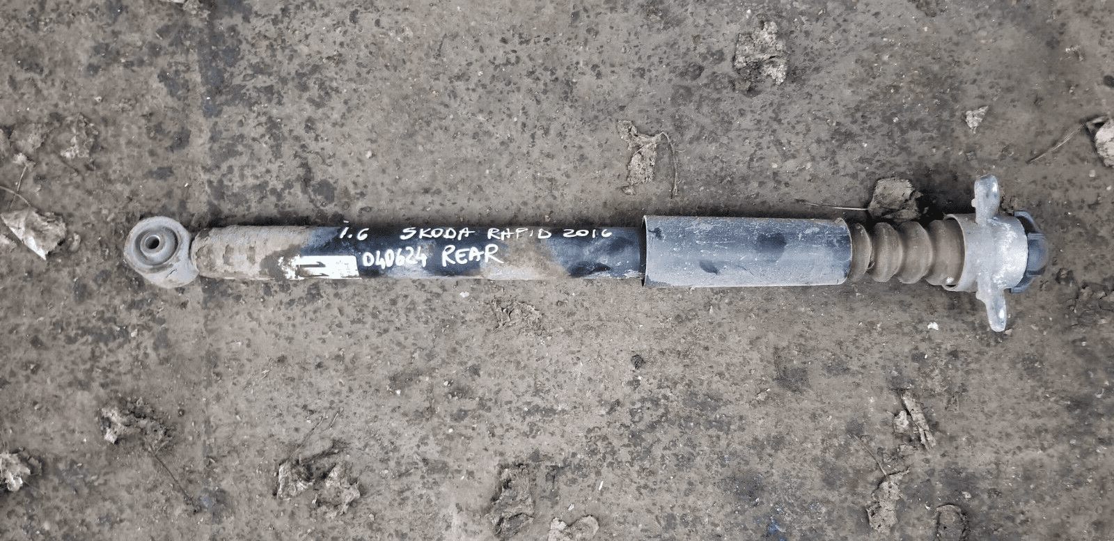 SKODA RAPID 2016 REAR SHOCK ABSORBER STRUT
