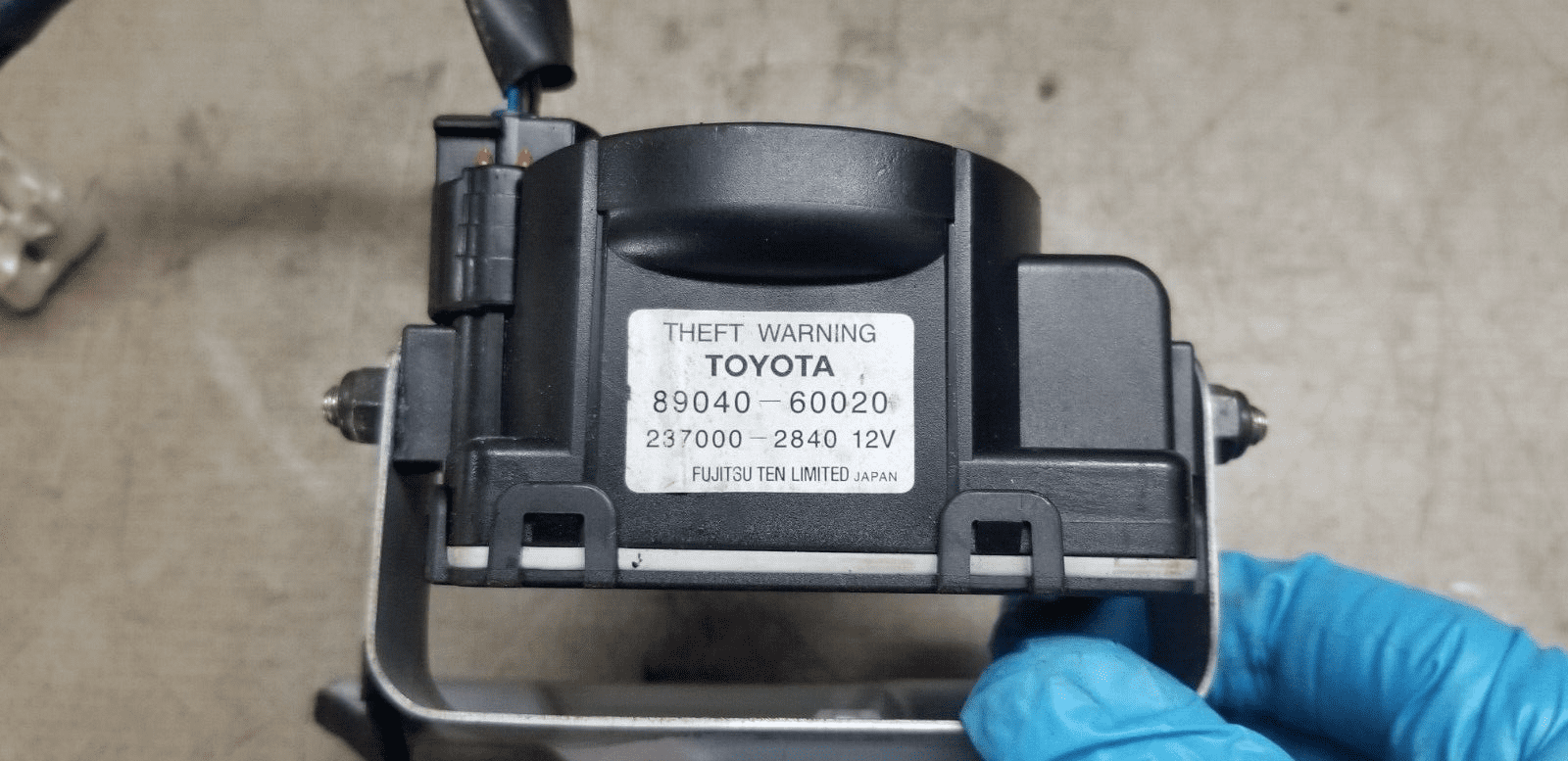 TOYOTA LAND CRUISER 120 J12 Alarm Siren 89040-60020 237000-2840 3.00 Diesel - Image 4