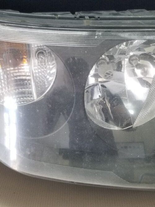 Front view of Volkswagen Crafter passenger side headlight unit