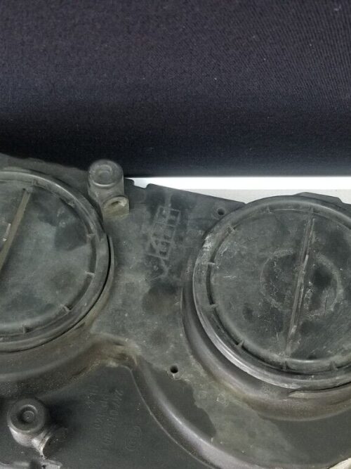 Rear view showing connectors of Crafter left-hand headlight