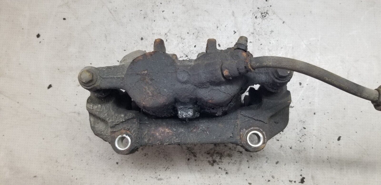 VAUXHALL VIVARO BRAKE CALIPER RIGHT FRONT 2.0 DIESEL 2014 - Image 8
