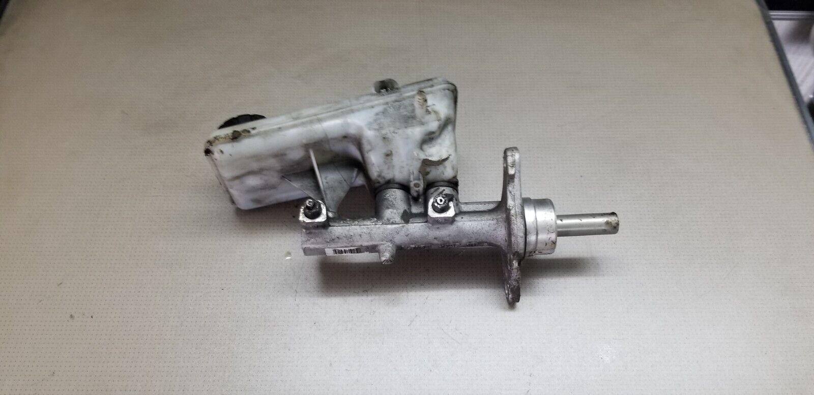 VAUXHALL VIVARO BRAKE MASTER CYLINDER 32067008C 2.0L D MANUAL 2010 - Image 3