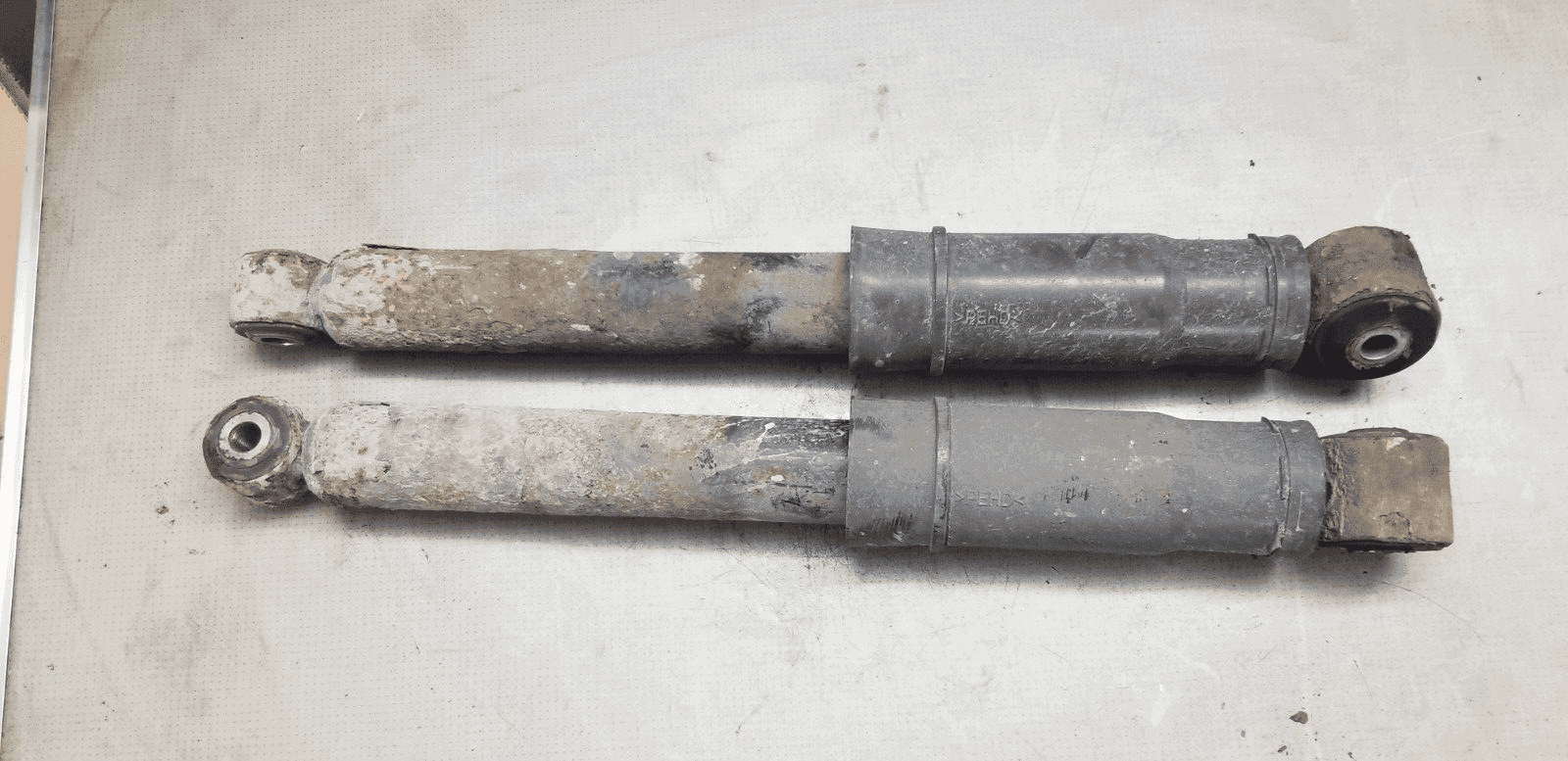 Vauxhall Vivaro Shock Absorber Rear Pair 2014 2.0 Diesel