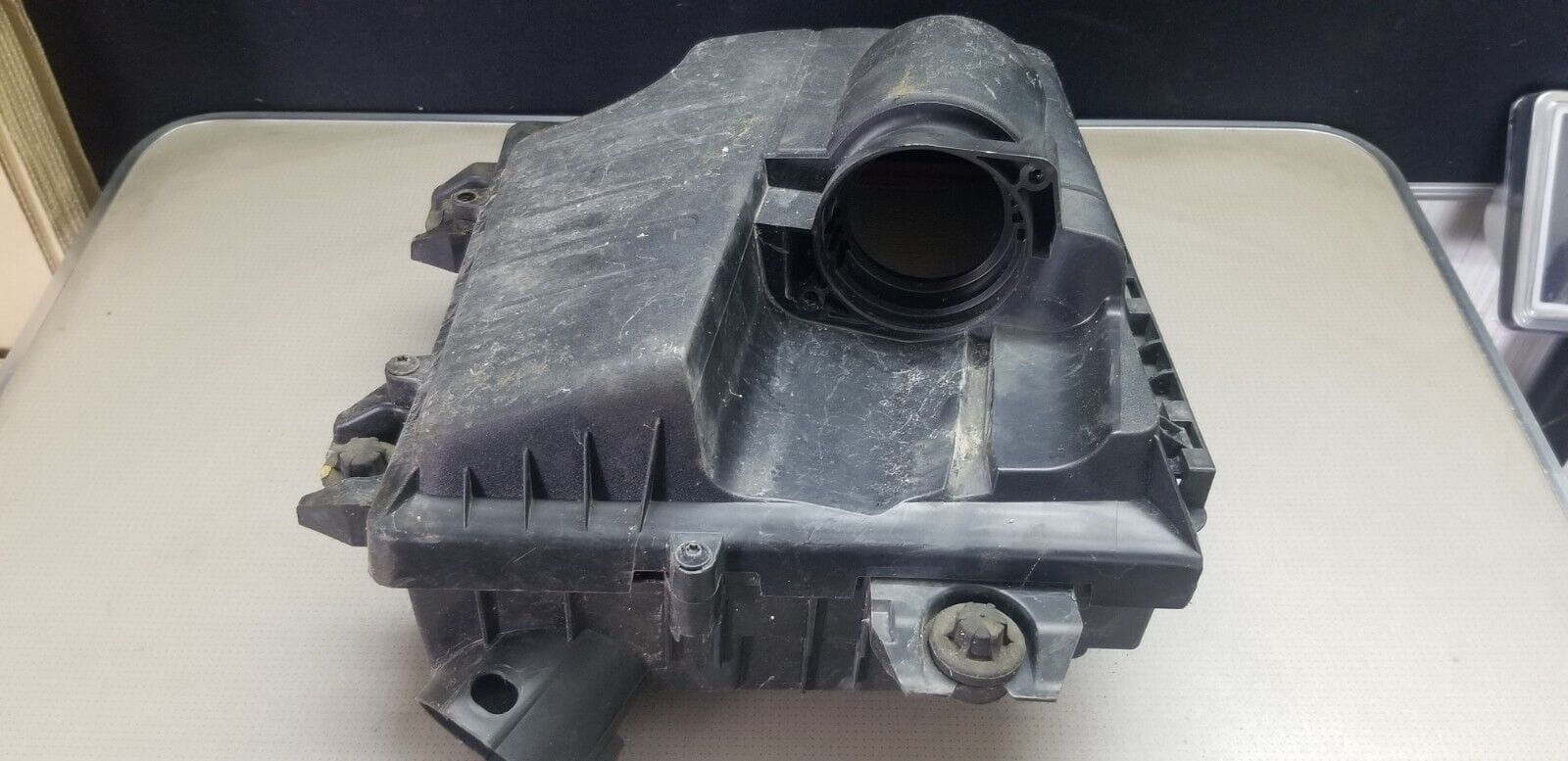 VIVARO TRAFIC PRIMASTAR 2001 - 2014 AIR FILTER BOX 8200760899 - Image 3