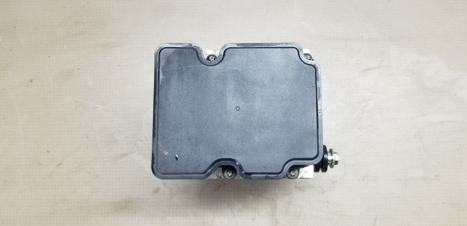 Top of ABS pump module with identifiers 2265106513 0265956033