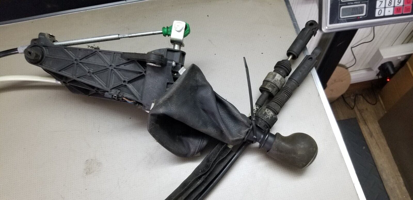 Volkswagen Crafter CR35 TDI 109 LWB Gear Lever 9062600198 |O - Image 4