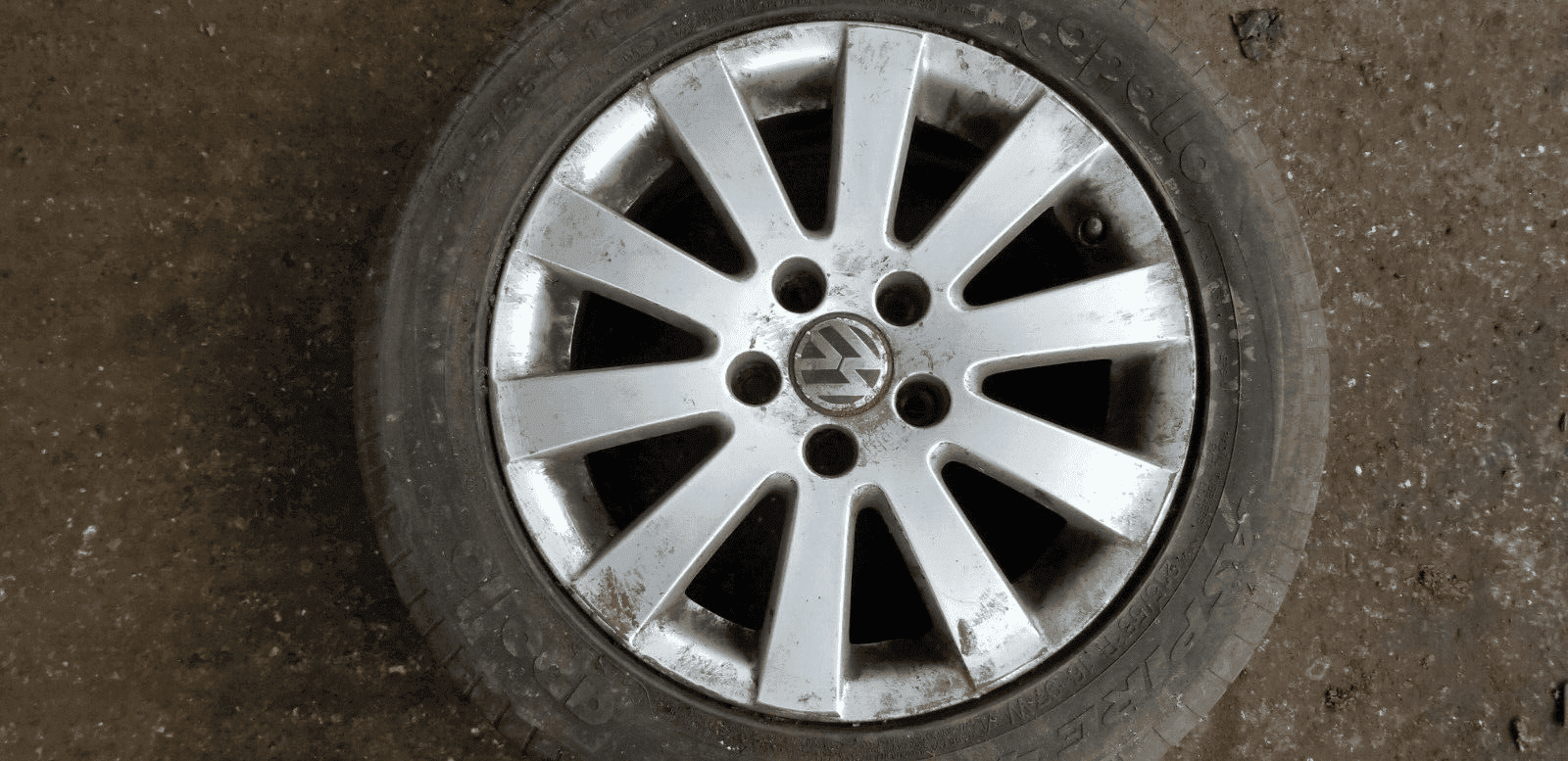 VW ALLOY WHEEL 3CO601025AD - Image 3
