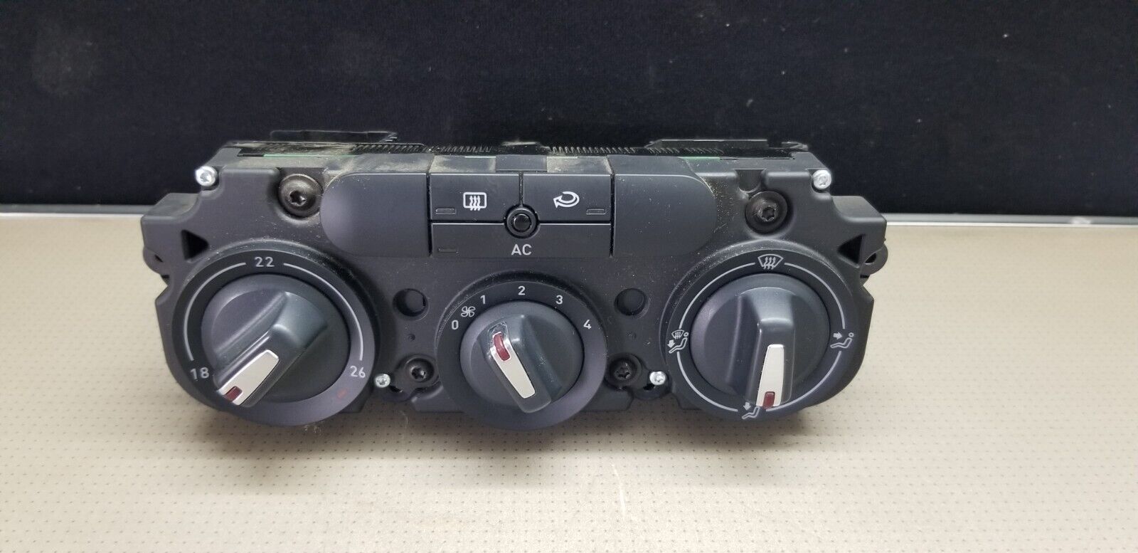 2010 SEAT LEON MK2 HEATER CLIMATE CONTROL PANEL 1P2820045A
