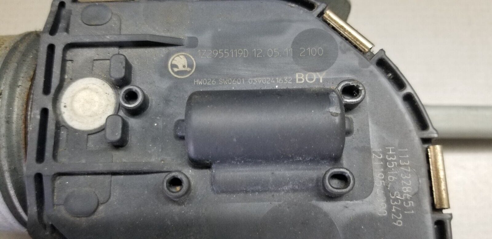 012 Skoda Octavia 1Z2955119D Front Wiper Motor - Image 3