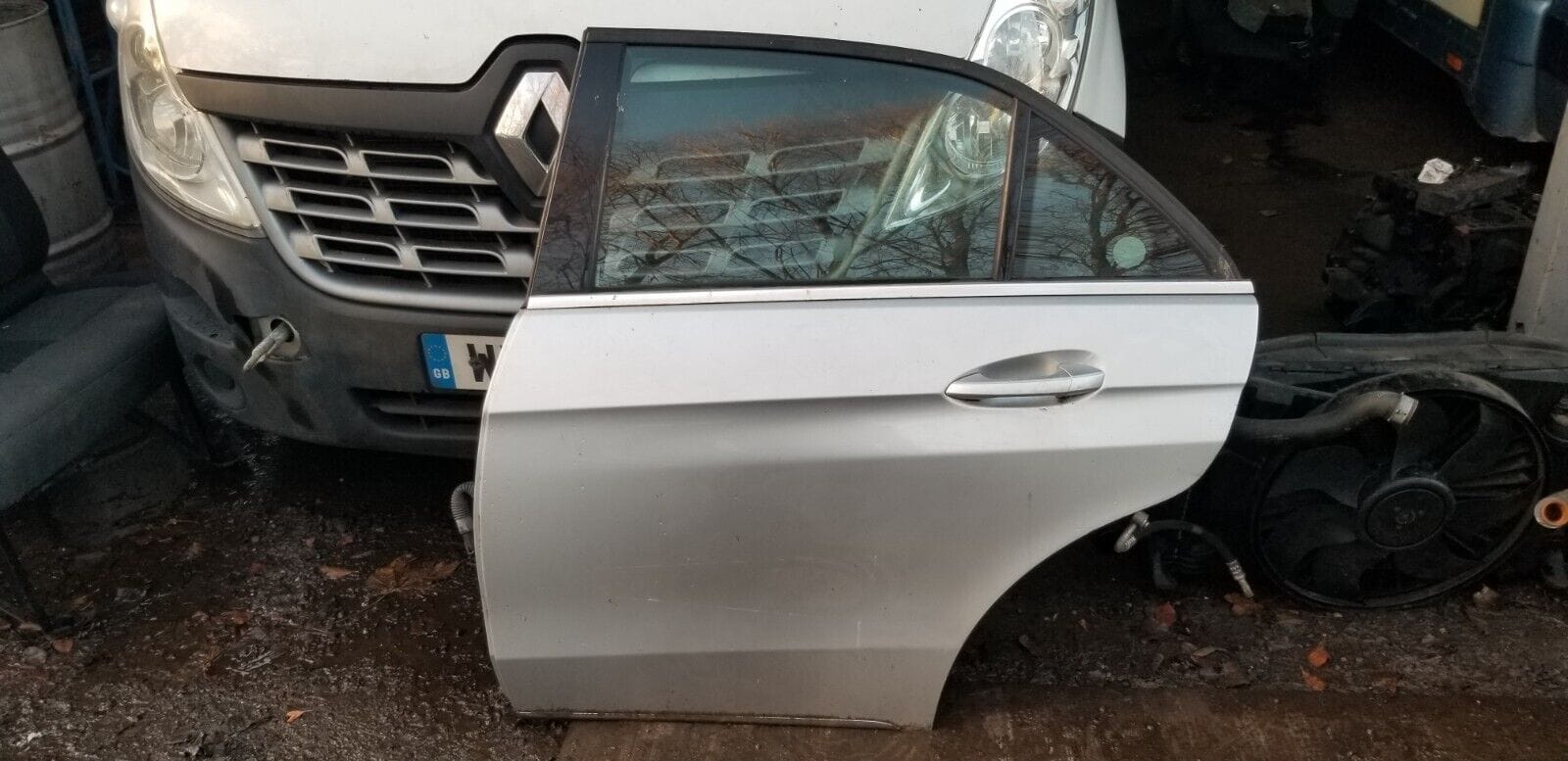 2014 MERCEDES E CLASS 212 4 Door Saloon Silver N/S Passenger Left Rear Door