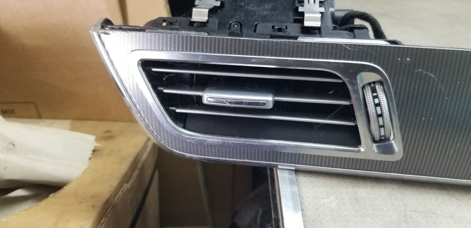 2014 MERCEDES E CLASS DASHBOARD TRIM AND VENTS A212680XX93 - Image 6