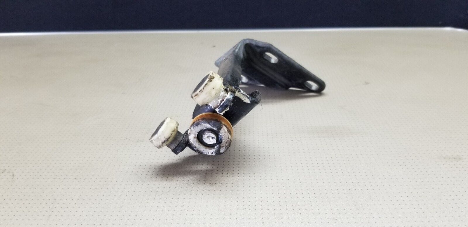 2014 MERCEDES SPRINTER LWB HIGH TOP NEARSIDE SLIDING DOOR ROLLER MECHANISMS - Image 5