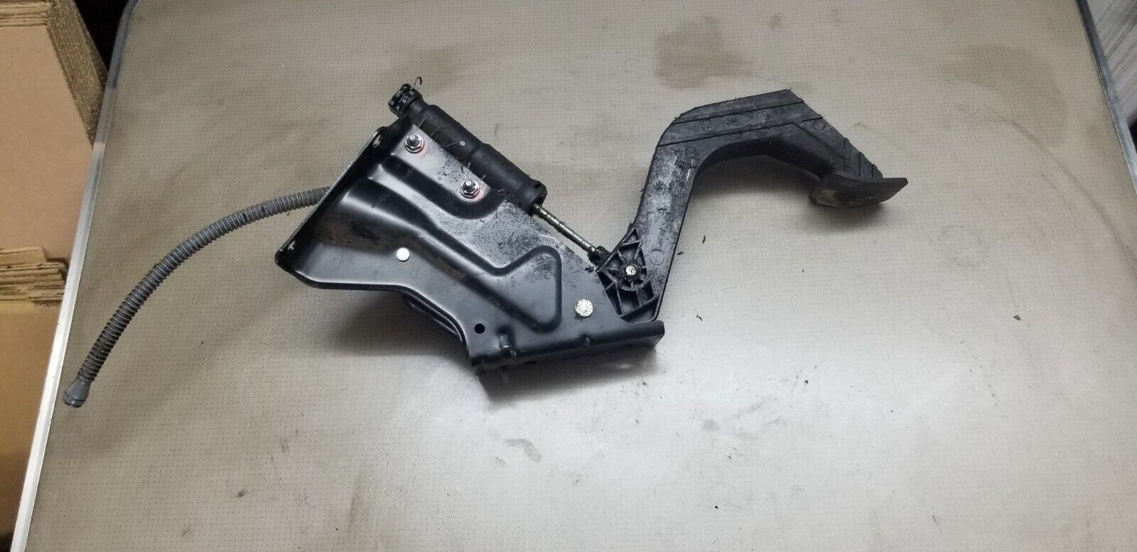 2015 Mercedes Benz Sprinter 2,2 Manual Clutch Pedal A9062900212 |O - Image 3