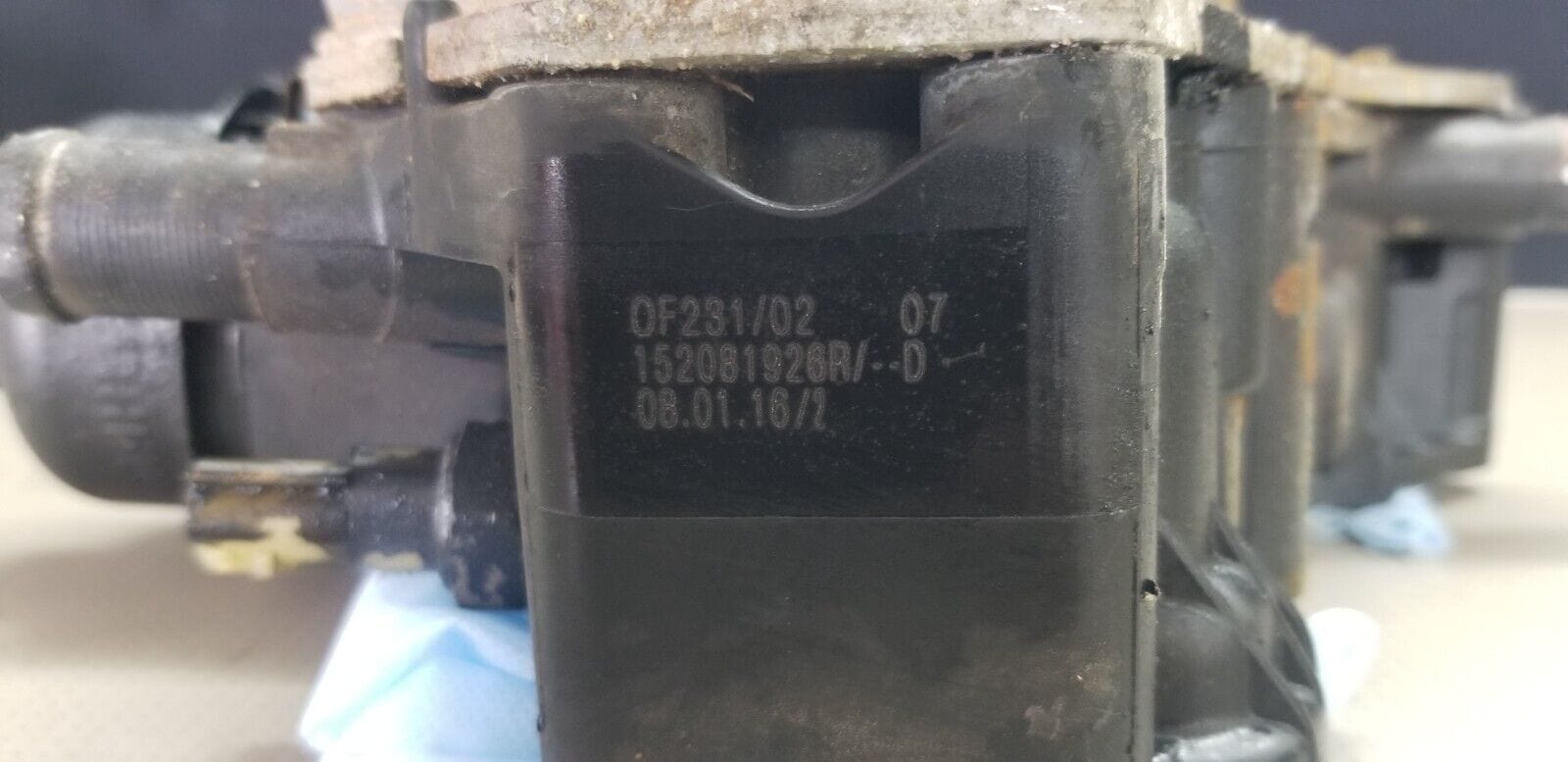 2016 Renault Trafic Oil Cooler and Filter Housing 152081926R Genuine - Image 6