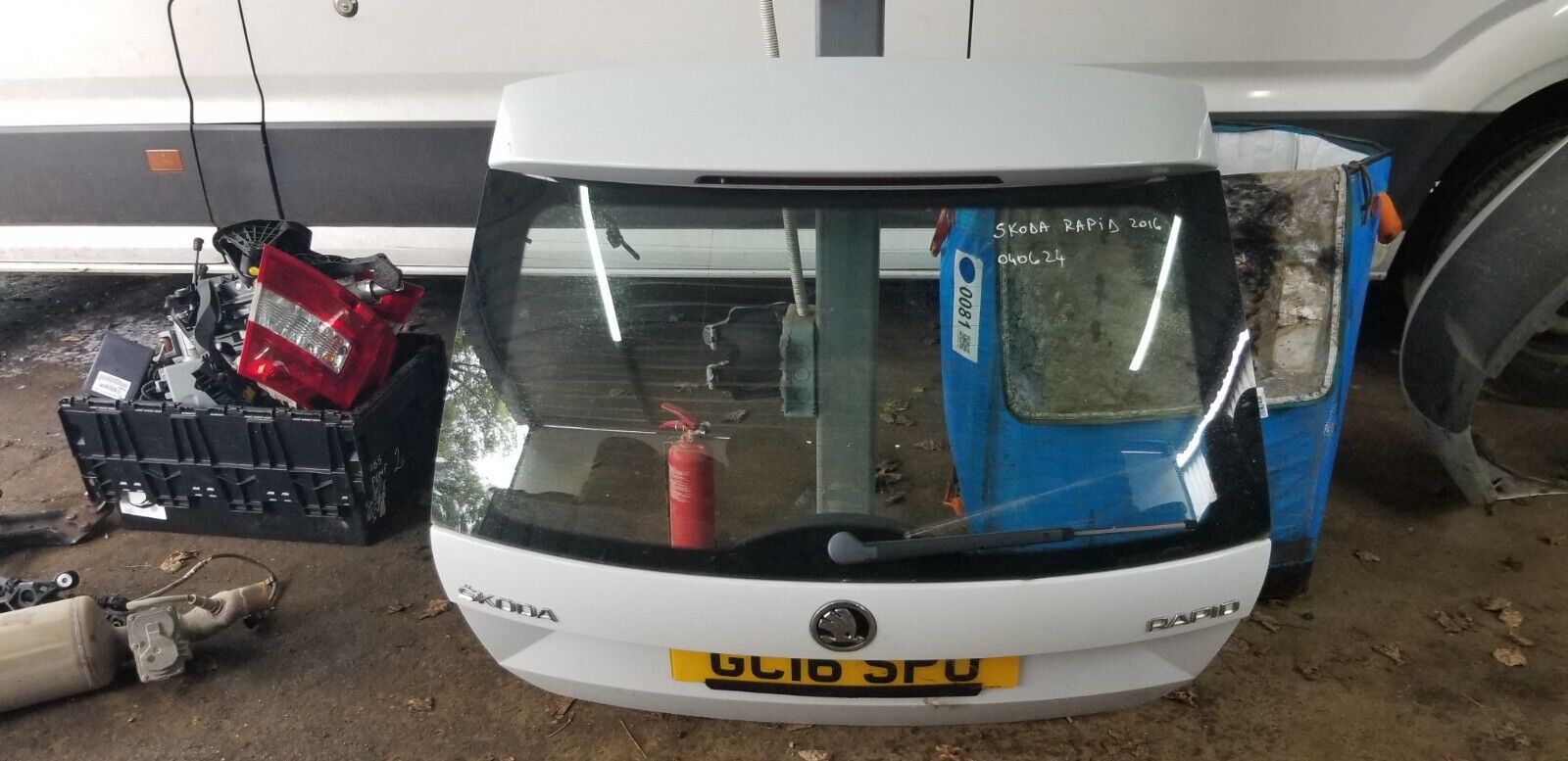 2016 Skoda Rapid 5 Door Hatchback White Bootlid / Tailgate 2012-2020 |O