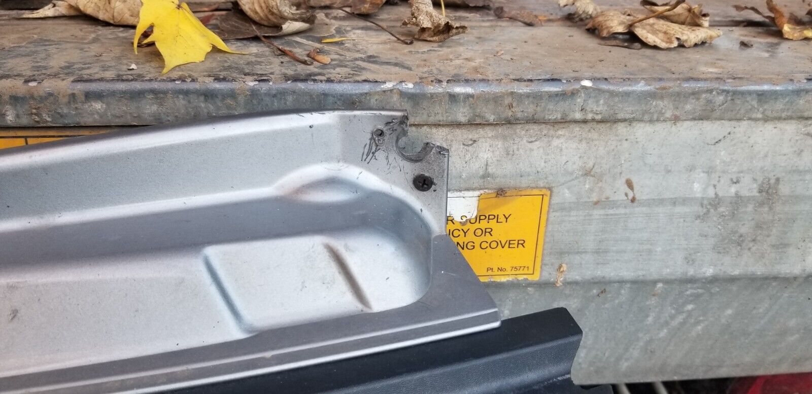 2018 RENAULT MASTER FRONT CENTRE GRILL WITH BADGE FACELIFT - Image 3