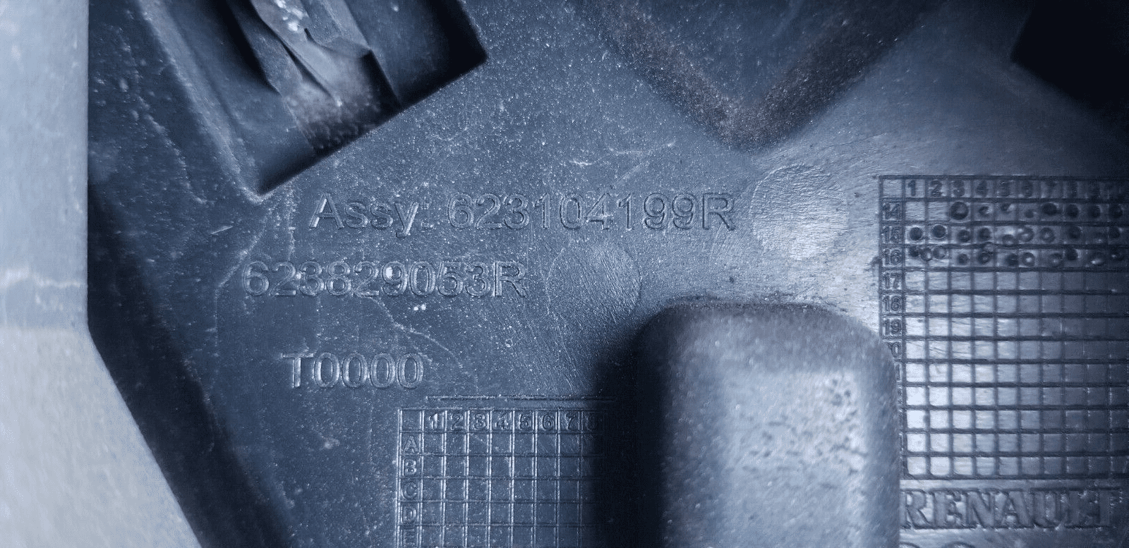 2018 RENAULT MASTER FRONT CENTRE GRILL WITH BADGE FACELIFT - Image 6