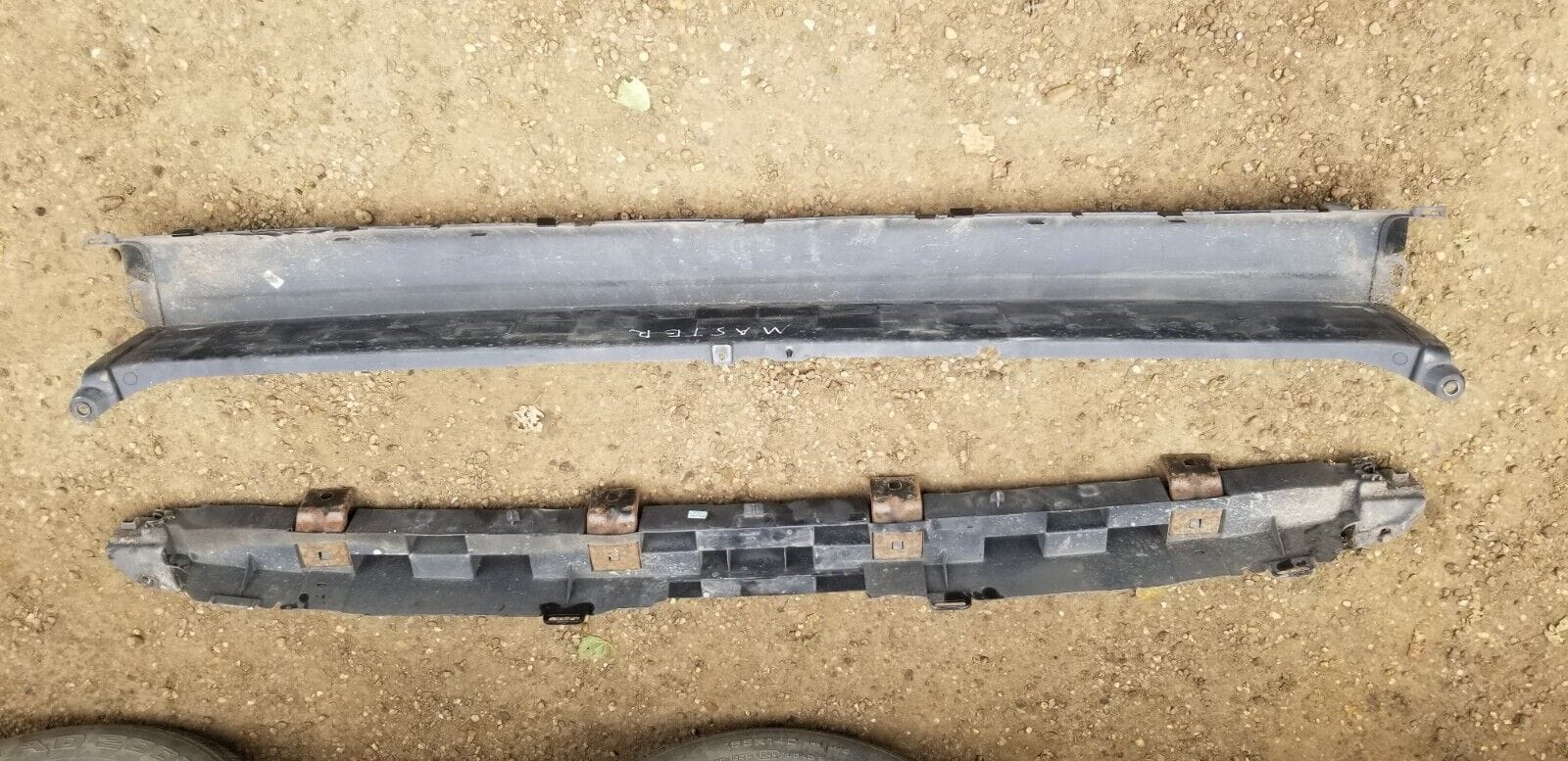 2018 Renault Master Rear Bumper Absorber Inner - Image 4