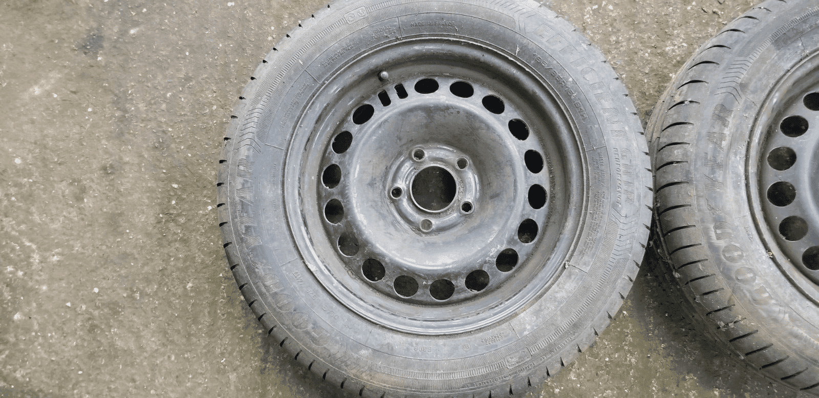 2x VAUXHALL ASTRA H MK5 STEEL WHEEL & TYRE 195/65/15 - Image 3