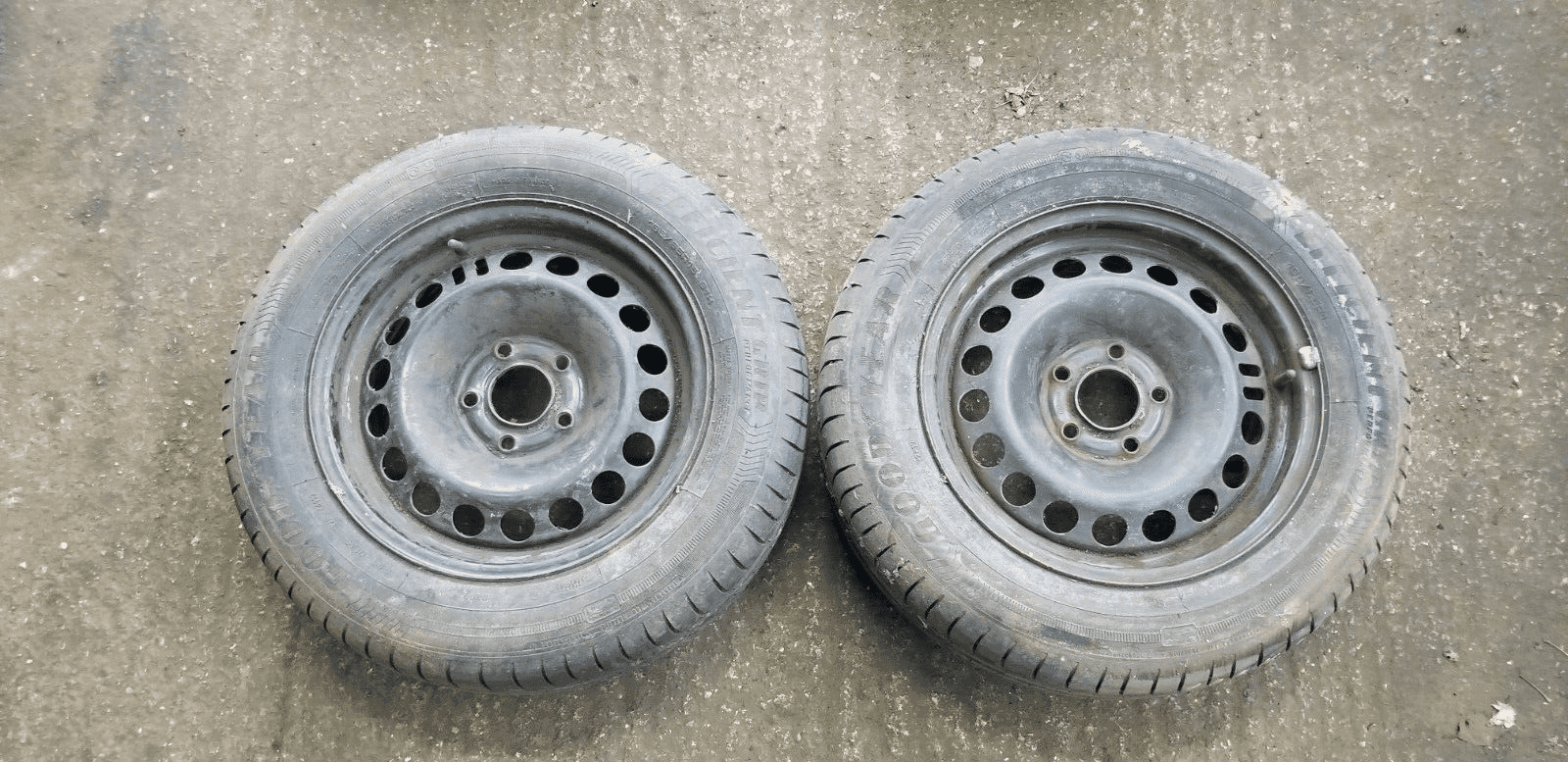 2x VAUXHALL ASTRA H MK5 STEEL WHEEL & TYRE 195/65/15