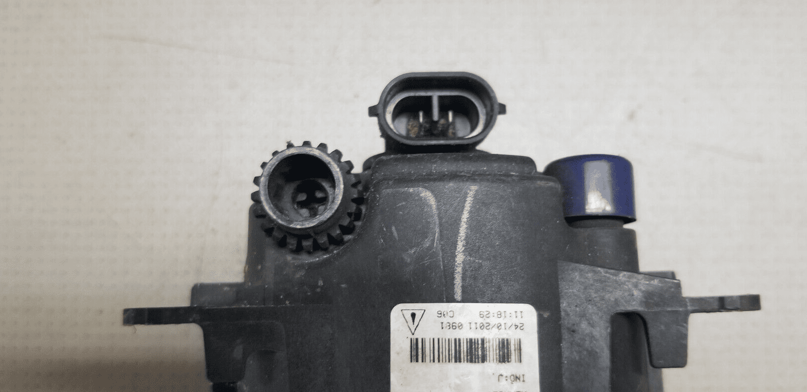 8200074008 fog light for RENAULT MEGANE - Image 5