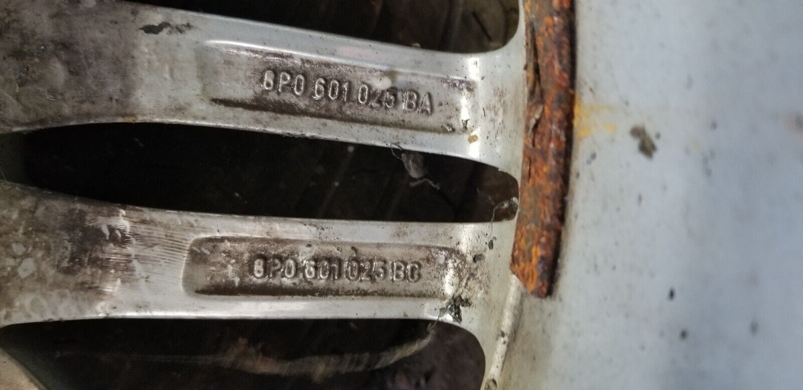 AUDI ALLOY WHEEL 8PO601025BA & TYRE NEW TYRE NEEDED 225/40R18 - Image 12