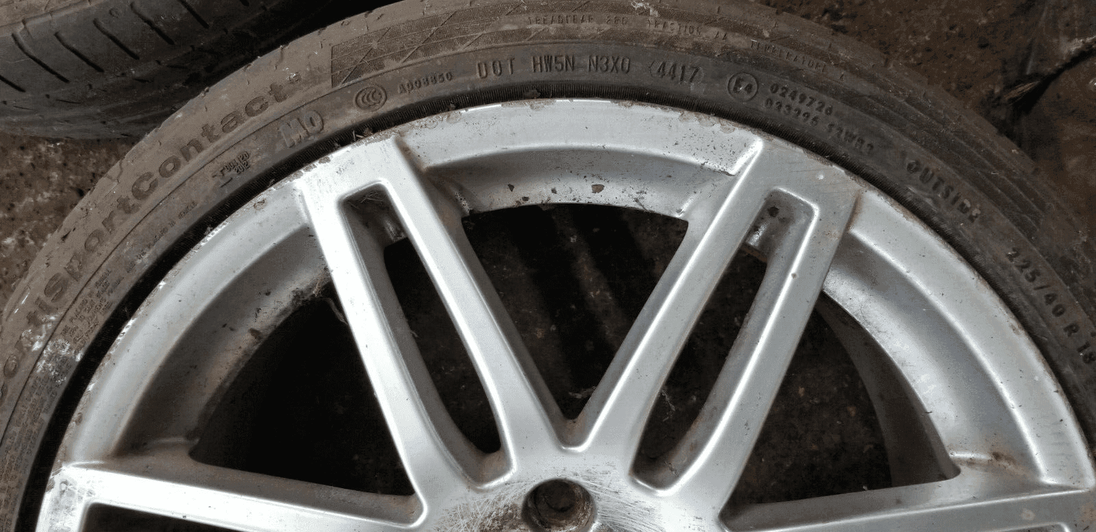 AUDI ALLOY WHEEL 8PO601025BA & TYRE NEW TYRE NEEDED 225/40R18 - Image 4
