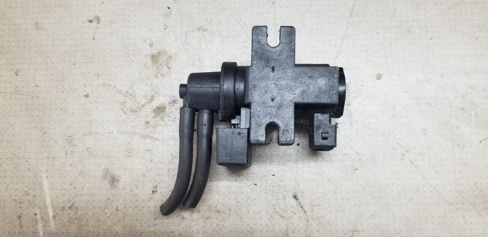 BMW 3 5 X5 Series E60 E70 E87 E90 E91 E92 Pressure Solenoid Vacuum Valve 7796634 - Image 3