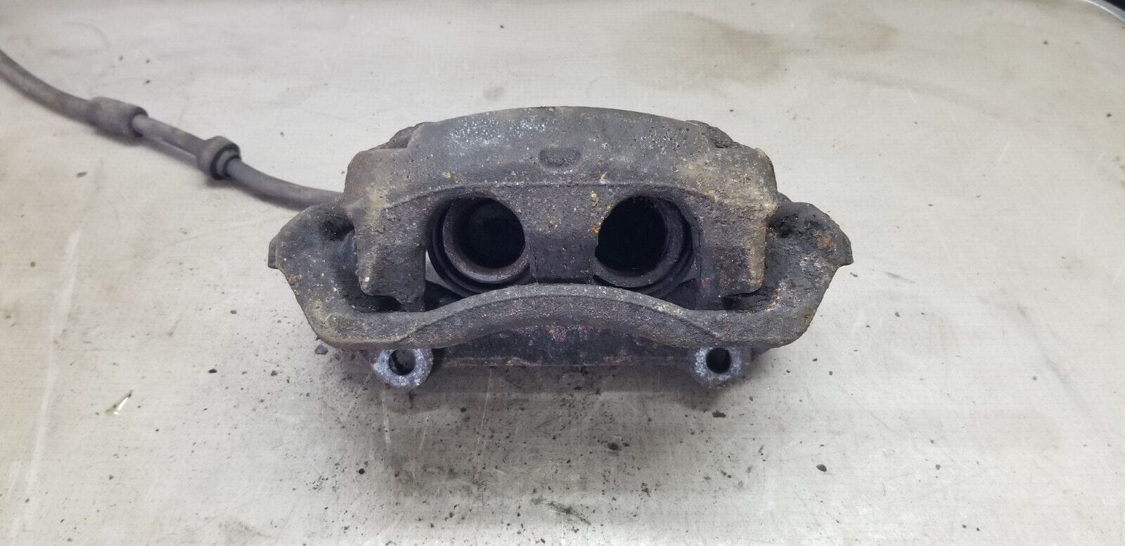 Brake Caliper Vauxhall Vivaro B Renault Trafic 3 Front Right O/S Brake 2012 - Image 3