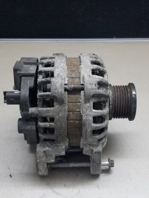 Dacia Sandero Alternator  Bosch 231005079R