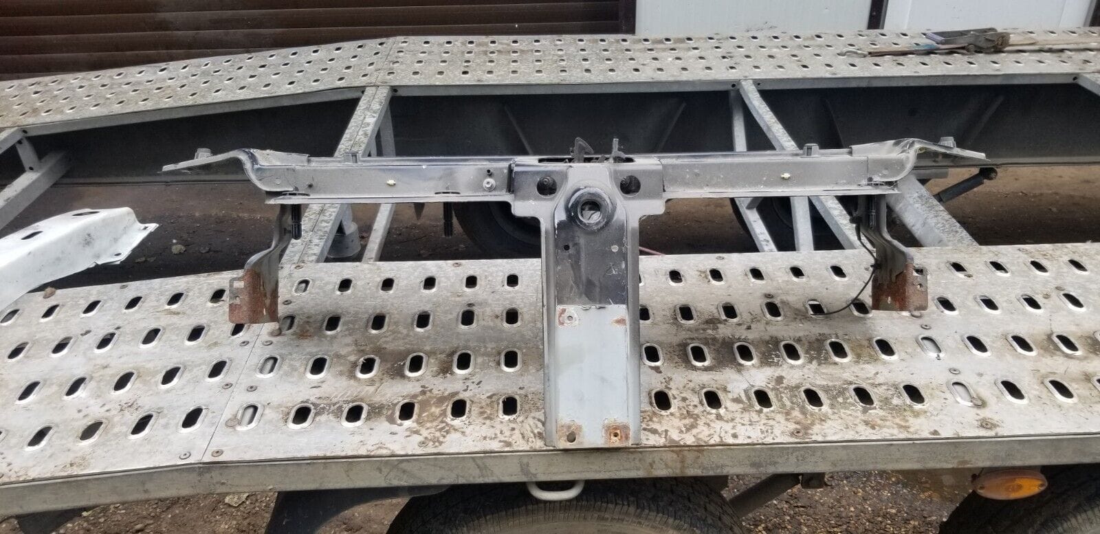 Dacia Sandero Bonnet Landing Panel Slam Panel