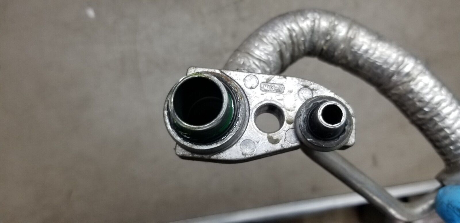 FORD KUGA A/C Air Con Pipe Hose FV41-19A834-DC 2016 - Image 4