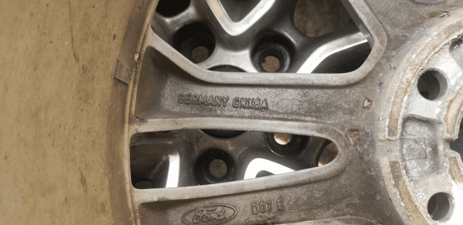 Ford Kuga MK2 Titanium 2016 Alloy Wheels And Tyres 235/50R18 |O - Image 13