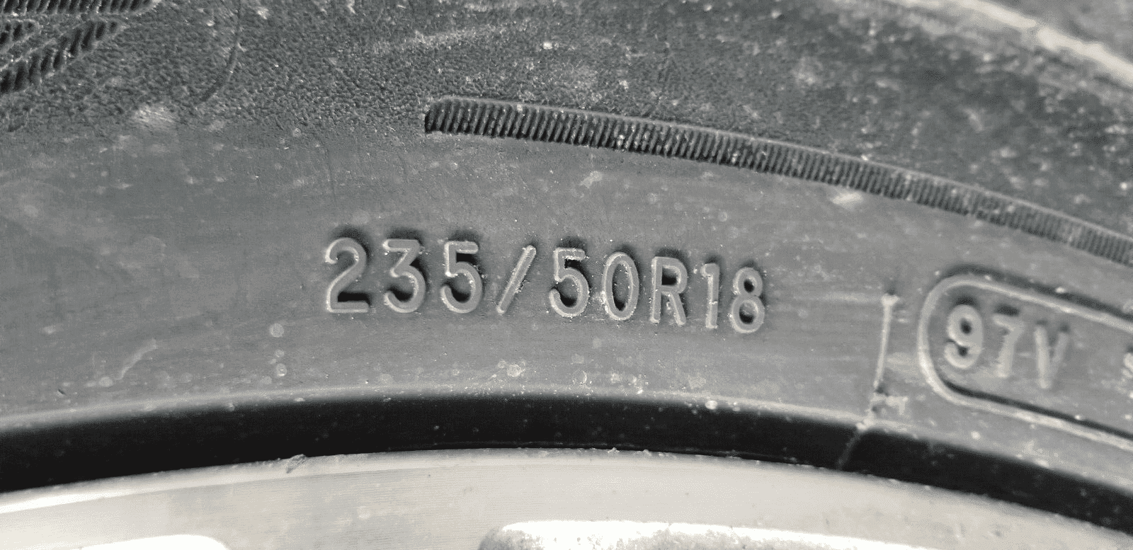 Ford Kuga MK2 Titanium 2016 Alloy Wheels And Tyres 235/50R18 |O - Image 4