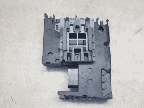 Fuse Box Mercedes W204 Battery Terminal Control Unit Module A2075400740