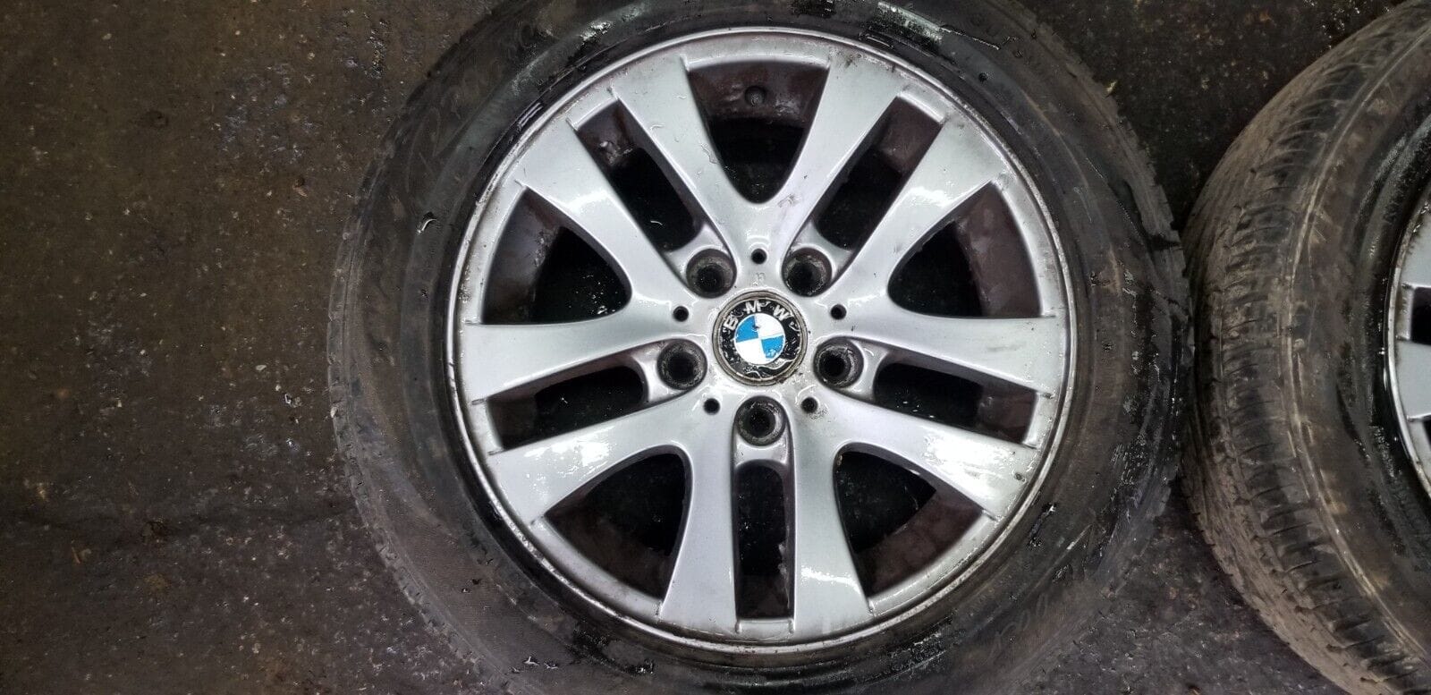 Genuine BMW 16 Inch Alloy Wheel 6765810 7Jx16EH2