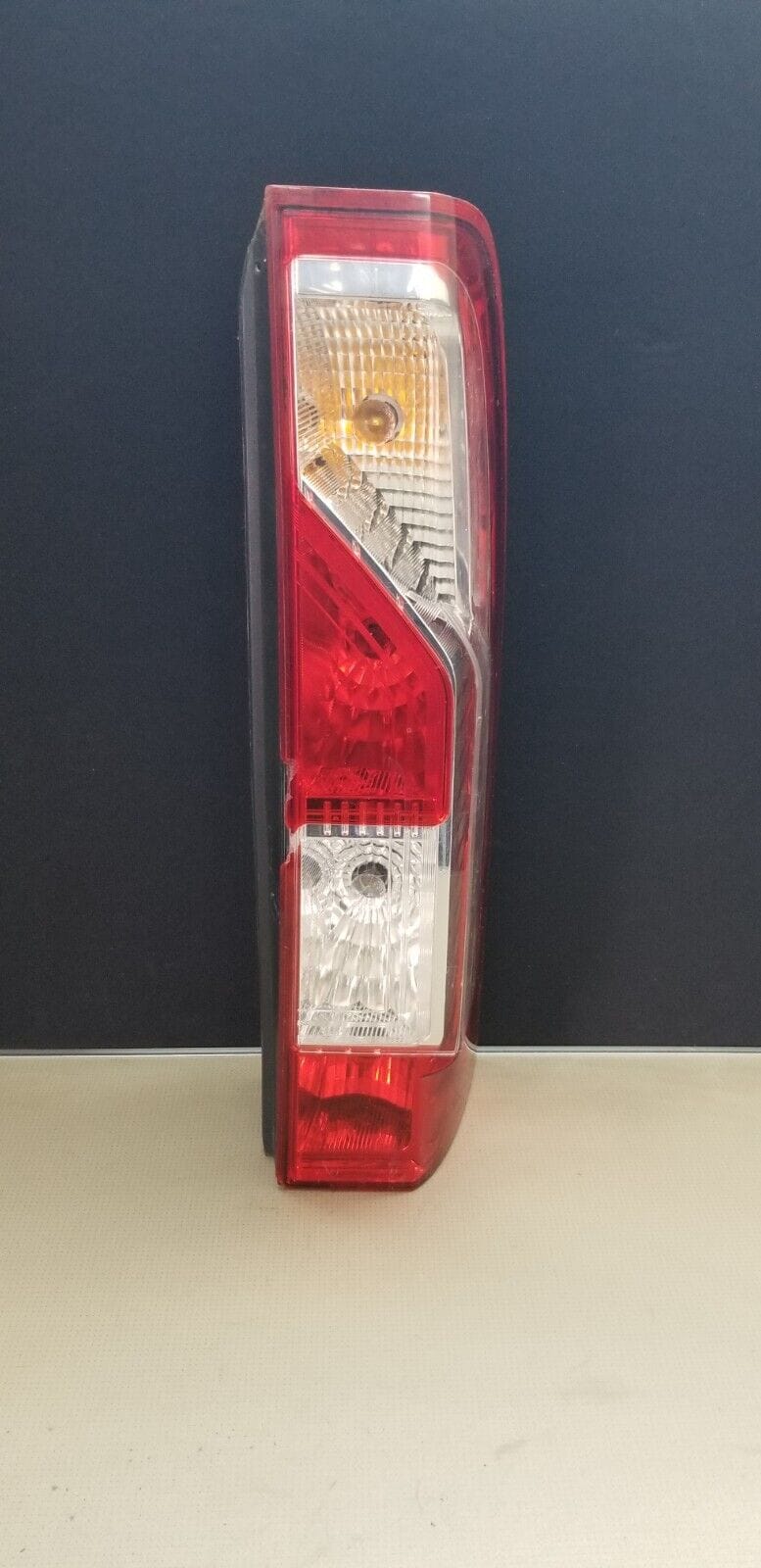 GENUINE RENAULT MASTER Van DRIVER SIDE REAR / TAIL LIGHT Mk3