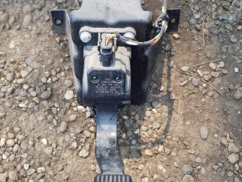 Genuine Vw Crafter 2012 Accelerator Throttle Pedal A9063000404