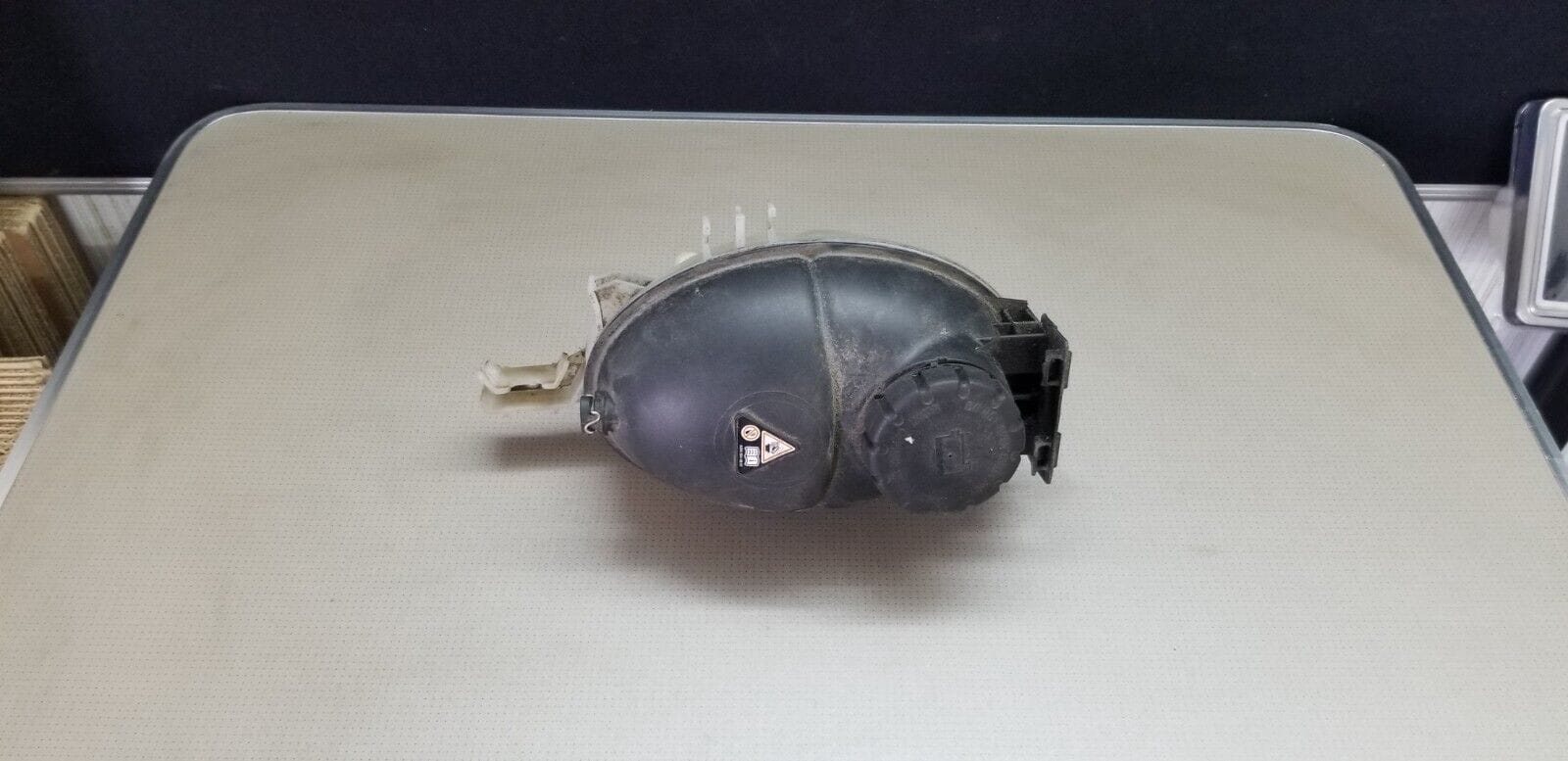 MERCEDES BENZ E-CLASS W212 2011 COOLING FLUID RESERVOIR A2045000549