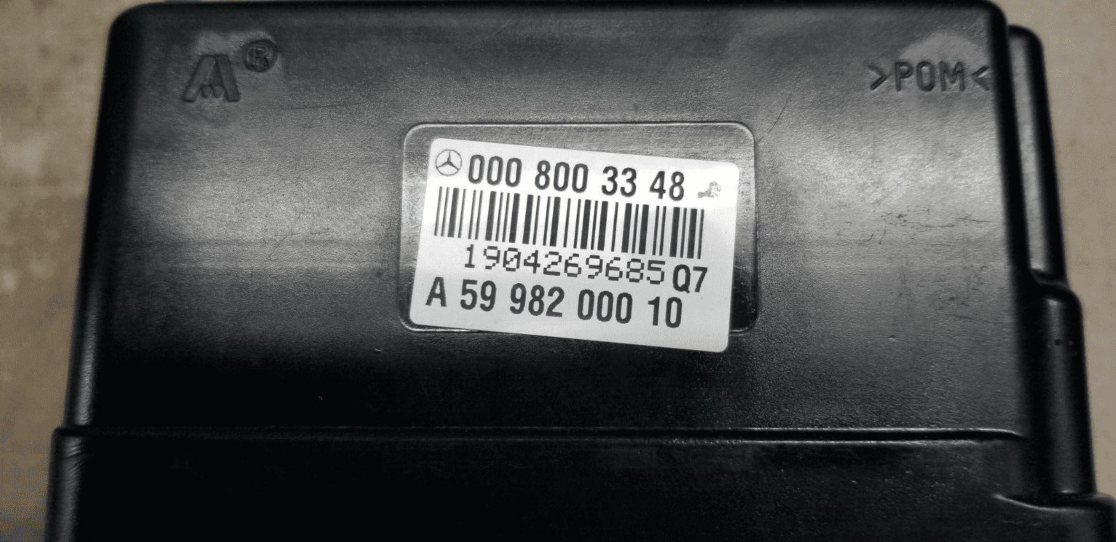 Mercedes-Benz E Central Locking Vacuum Pump A207 A0008003348 2013 - Image 4