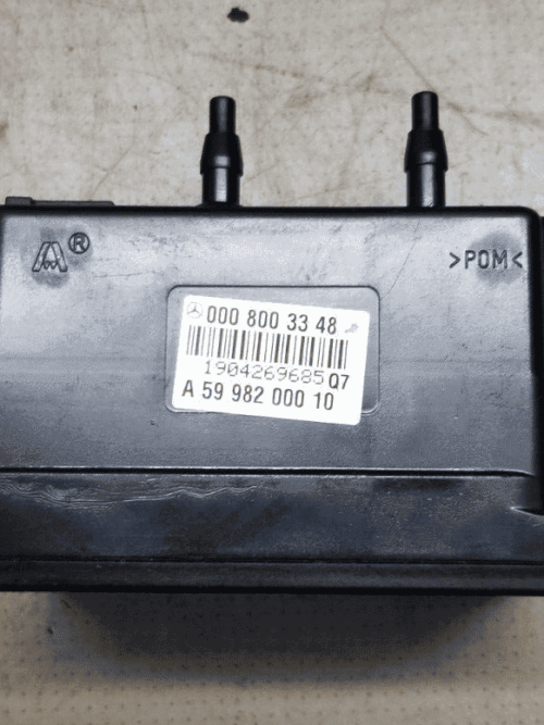 Mercedes-Benz E Central Locking Vacuum Pump A207 A0008003348 2013