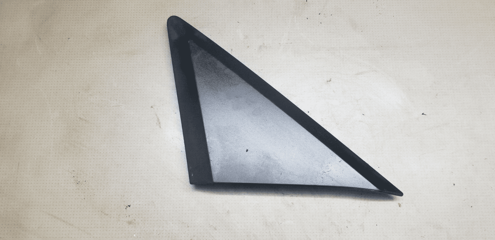 MERCEDES-BENZ SPRINTER GENUINE PASSENGER SIDE TRIANGLE WINDOW TRIM A9068110007
