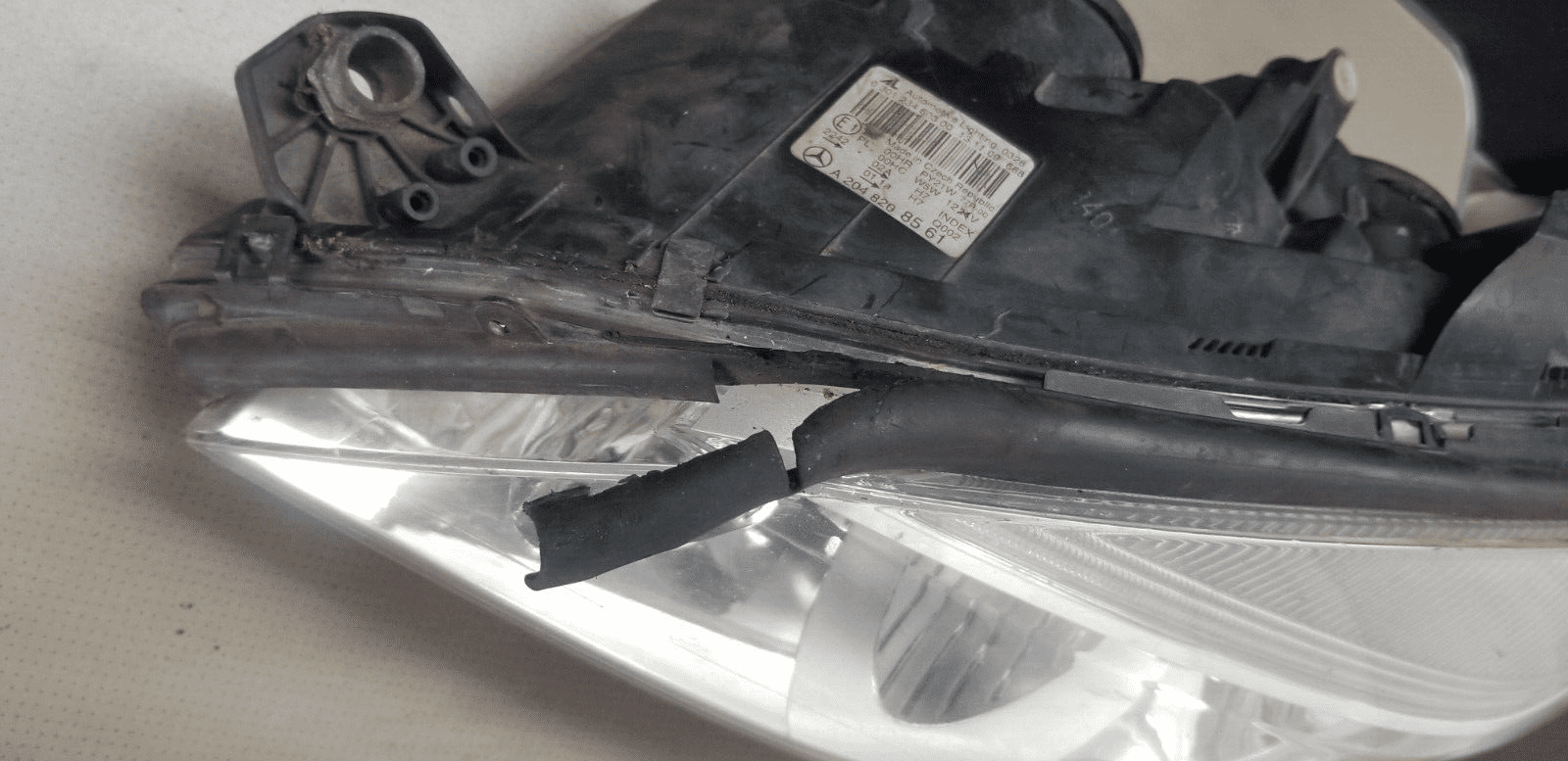 Mercedes Benz C Class 2007-2012 N/S Passenger Halogen Headlight A2048208561 - Image 6