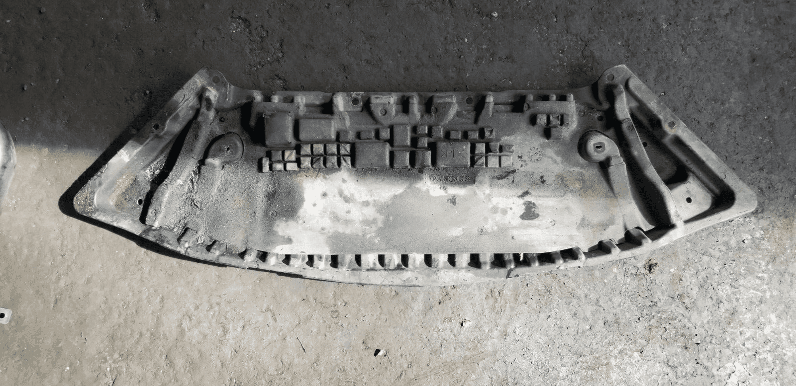 MERCEDES C CLASS Undertray Front Bumper 2011 Diesel A2045200723 - Image 3