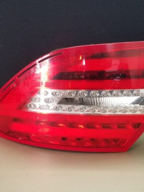 MERCEDES C-CLASS W204 SALOON 2011-2015 RIGHT DRIVER SIDE REAR TAIL LIGHT LED