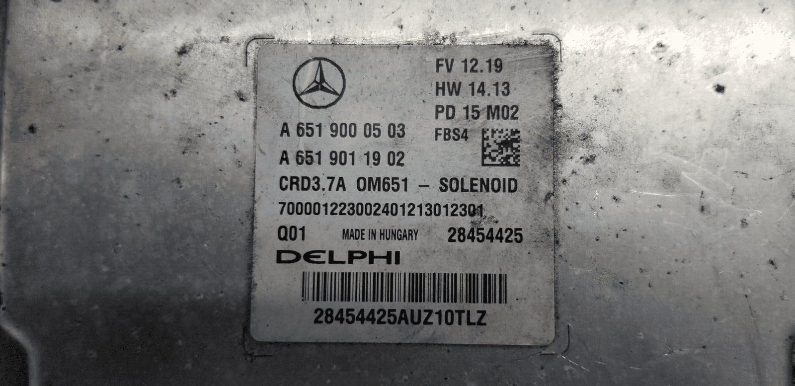 Mercedes W212 Engine ECU Module A6519000503 Connector Side