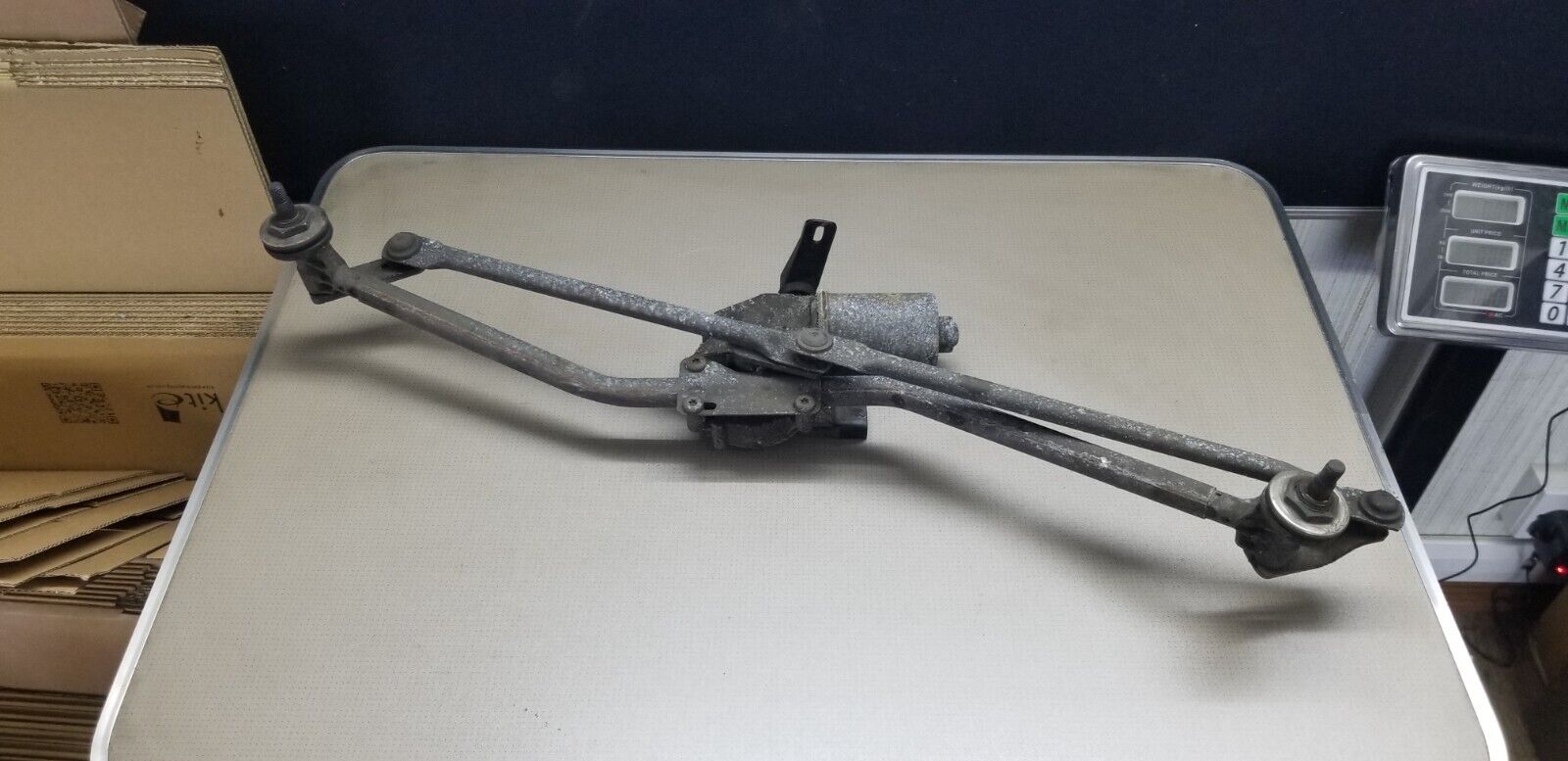 Mercedes Sprinter 13-On Wiper Motor And Linkage A9068200140 |O