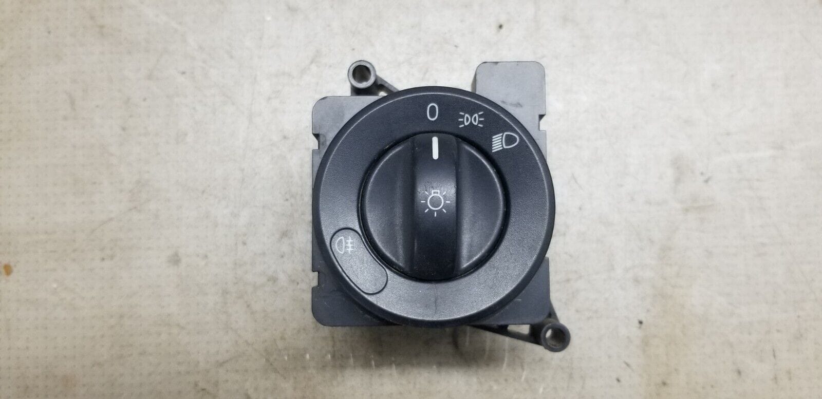 MERCEDES SPRINTER HEADLIGHT CONTROL SWITCH A9065450504 W906 2.1L 2013