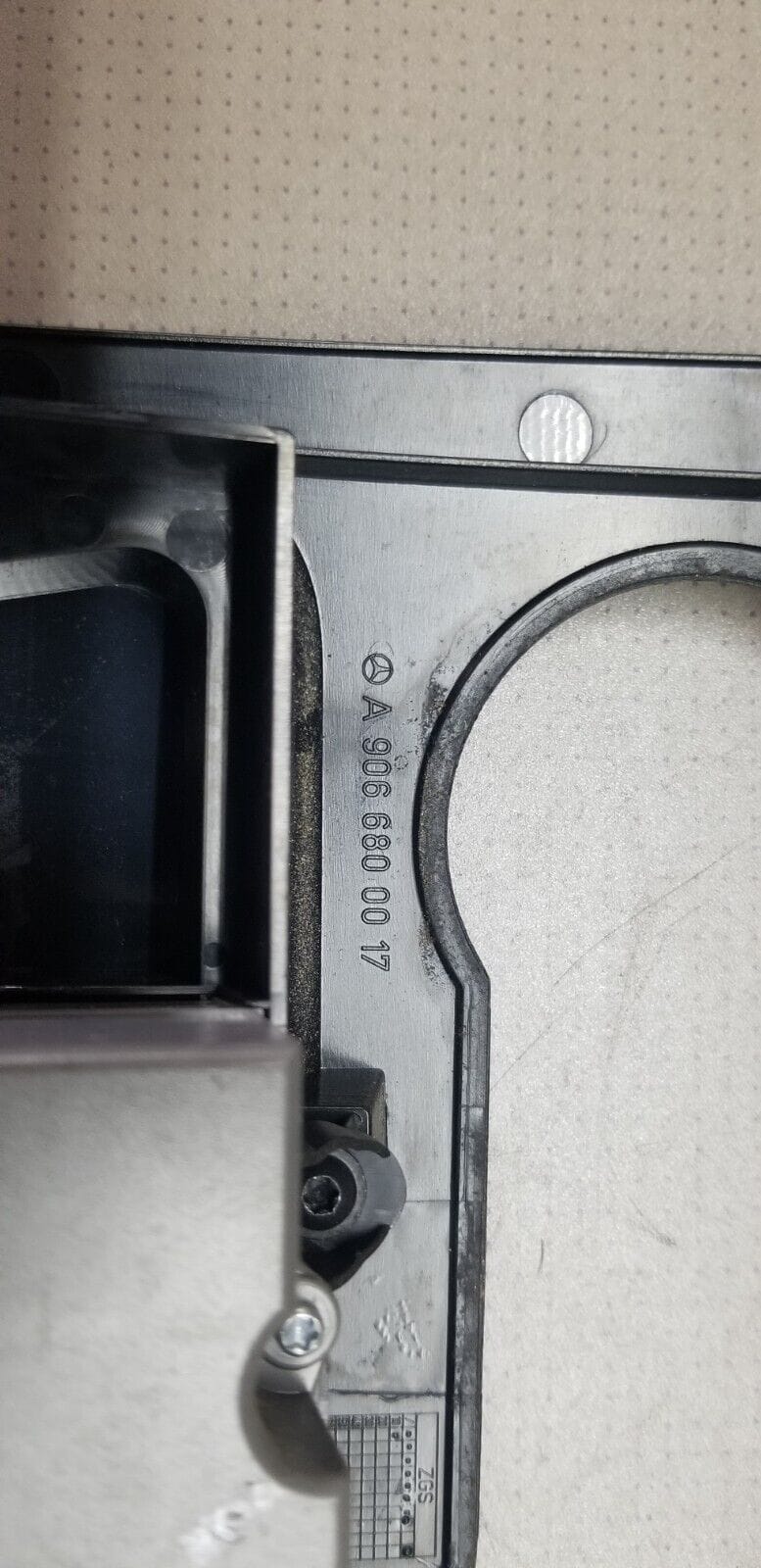 Mercedes Sprinter Heater Control Stereo Centre Surround Trim 07-18 A9066800017 |O - Image 4