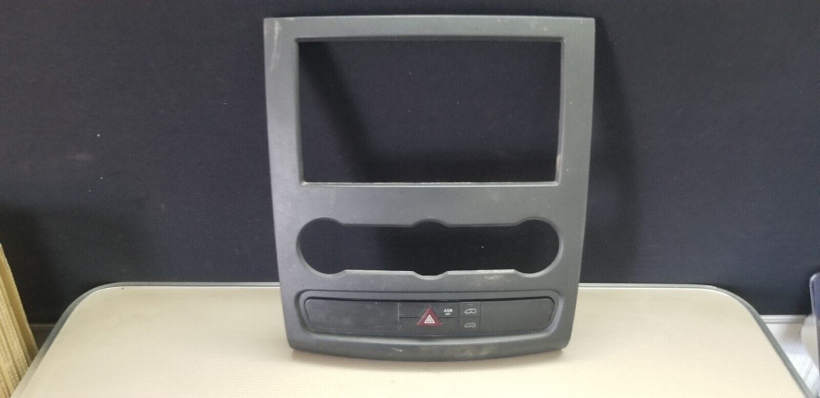 Mercedes Sprinter Heater Control Stereo Centre Surround Trim 07-18 A9066800017 |O